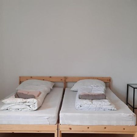 Private Room In A Shared Apartment Odense Exterior photo
