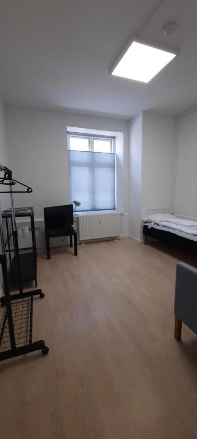 Private Room In A Shared Apartment Odense Exterior photo
