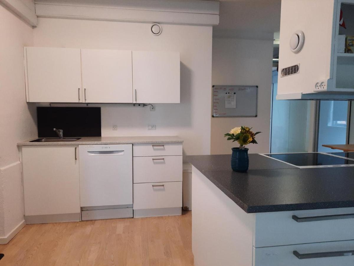 Private Room In A Shared Apartment Odense Exterior photo
